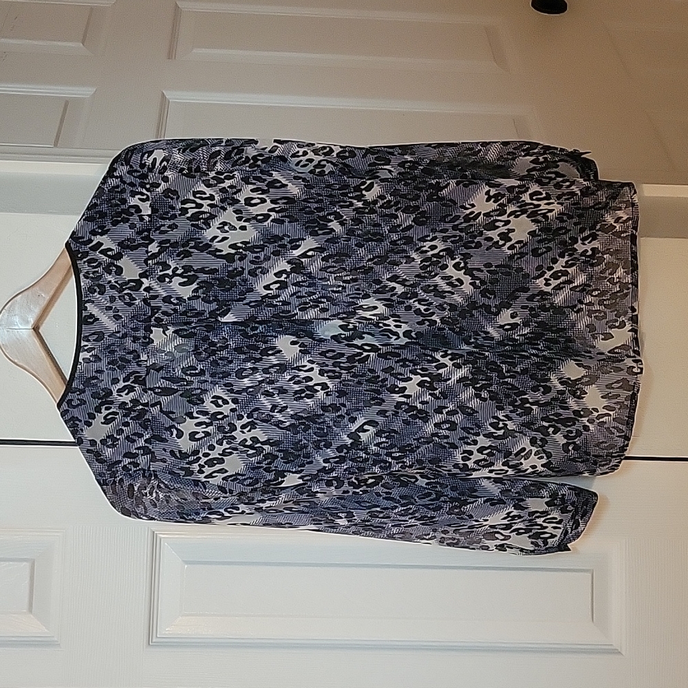 Cabi - Sheer Pattern, Reverse Button Blouse - image 2